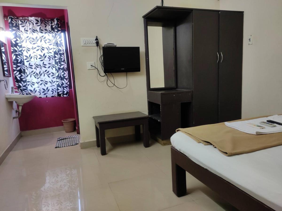 Subasree Cottage Tirunallar 외부 사진