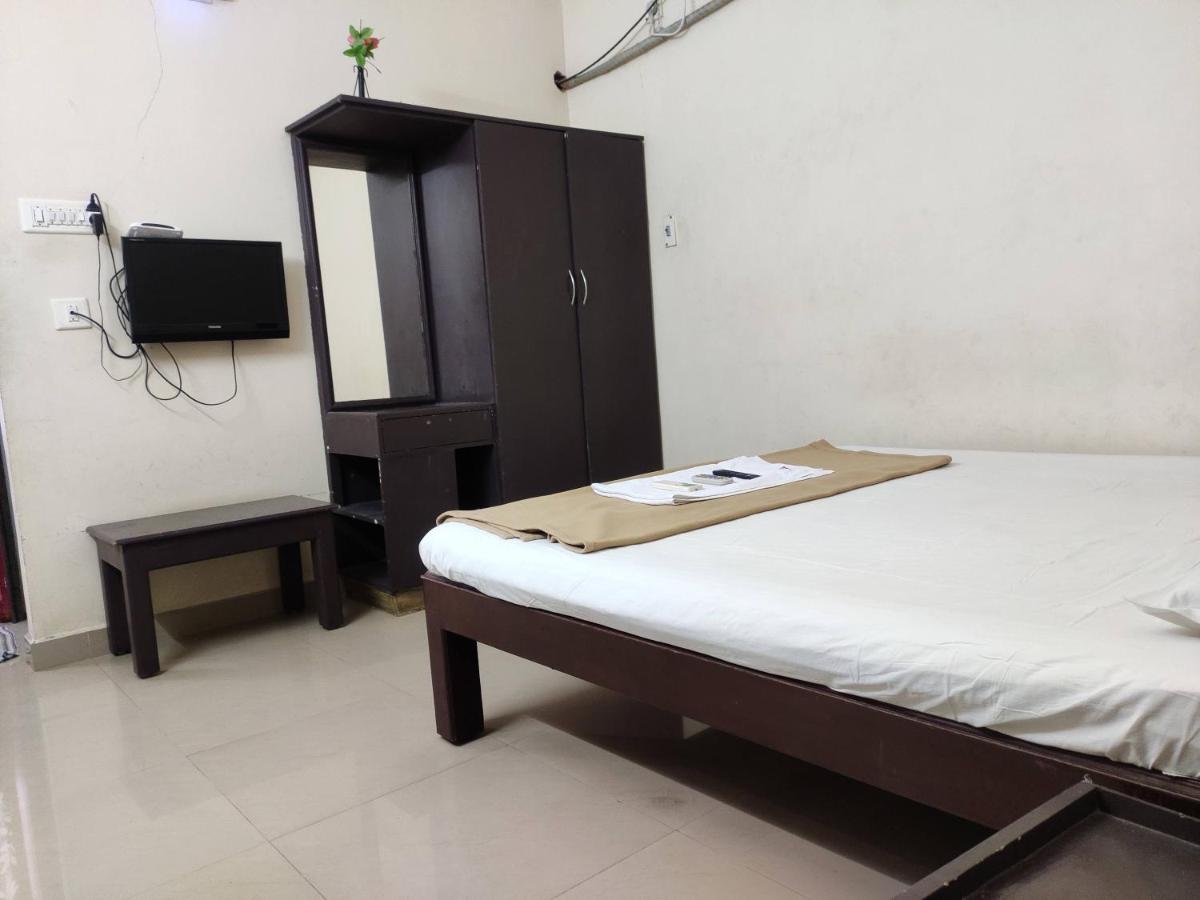 Subasree Cottage Tirunallar 외부 사진