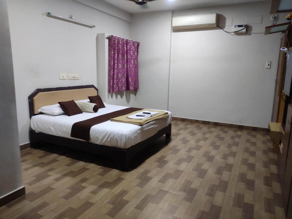 Subasree Cottage Tirunallar 외부 사진