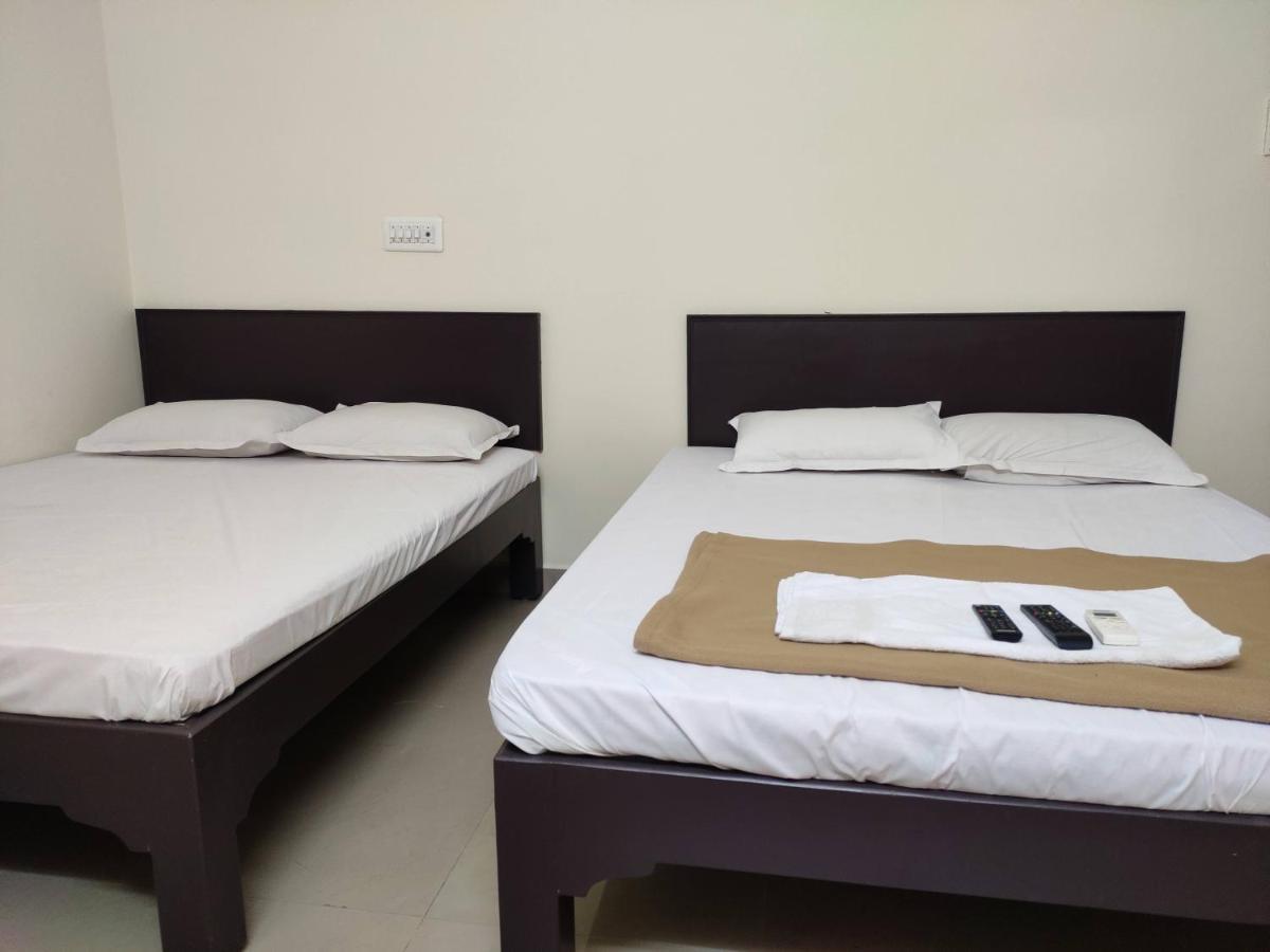 Subasree Cottage Tirunallar 외부 사진